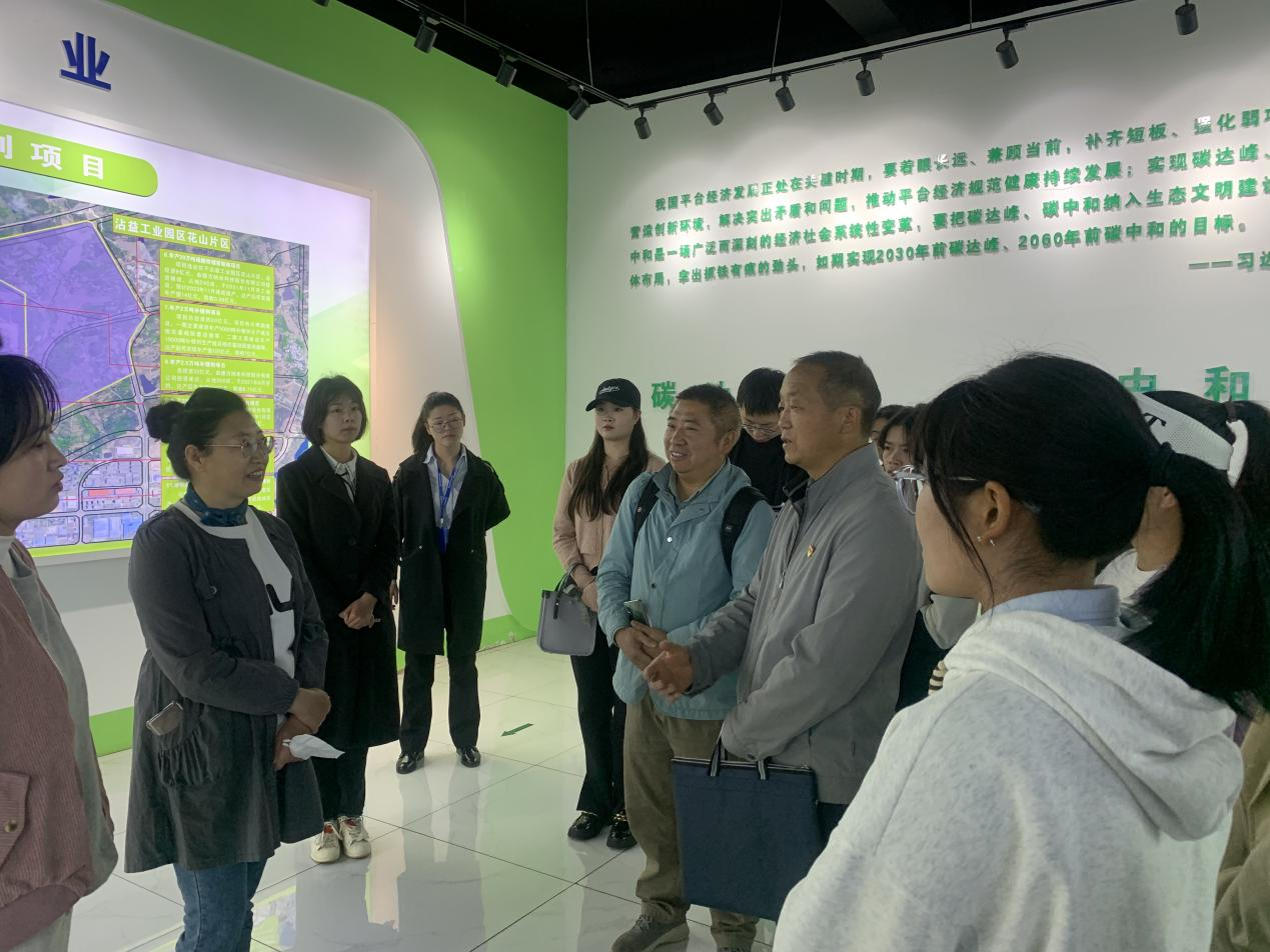 访企拓岗现场(一).png 访企拓岗现场(一).png